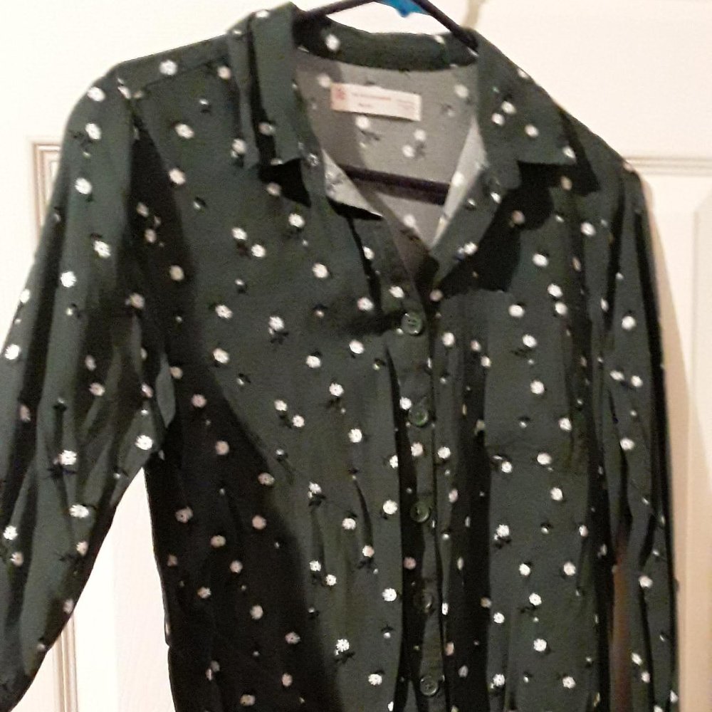 Dark green collared blouse W/flowers